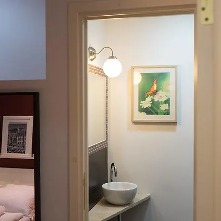 Konukevi Pigneto Luxury 2*